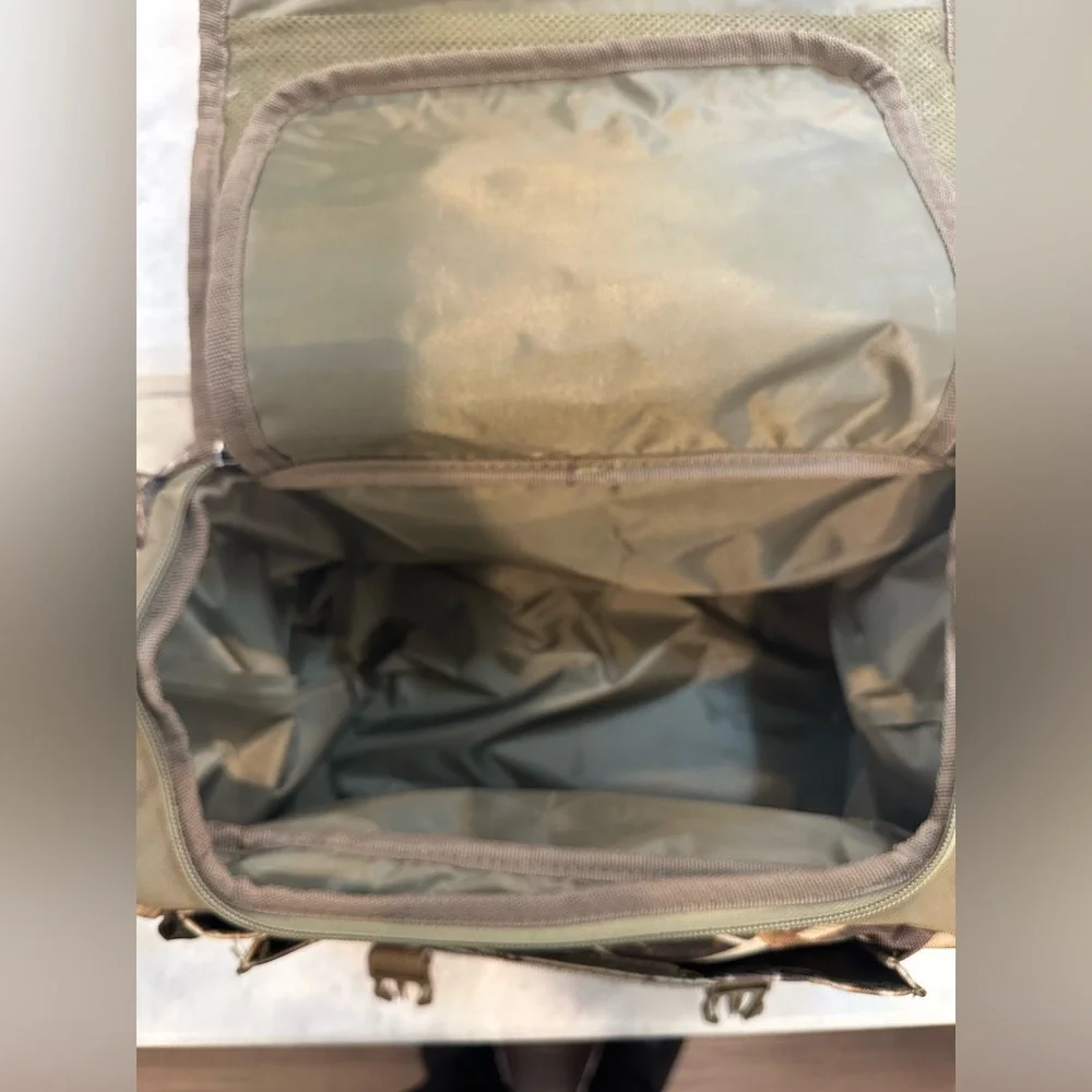 Air Blind Bag | Hunter’s Choice Bag with Strap and multiple compartments.